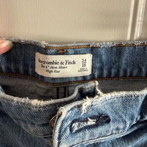 Abercrombie & Fitch The 4” Mom Short Light Blue High-Rise Mom Shorts